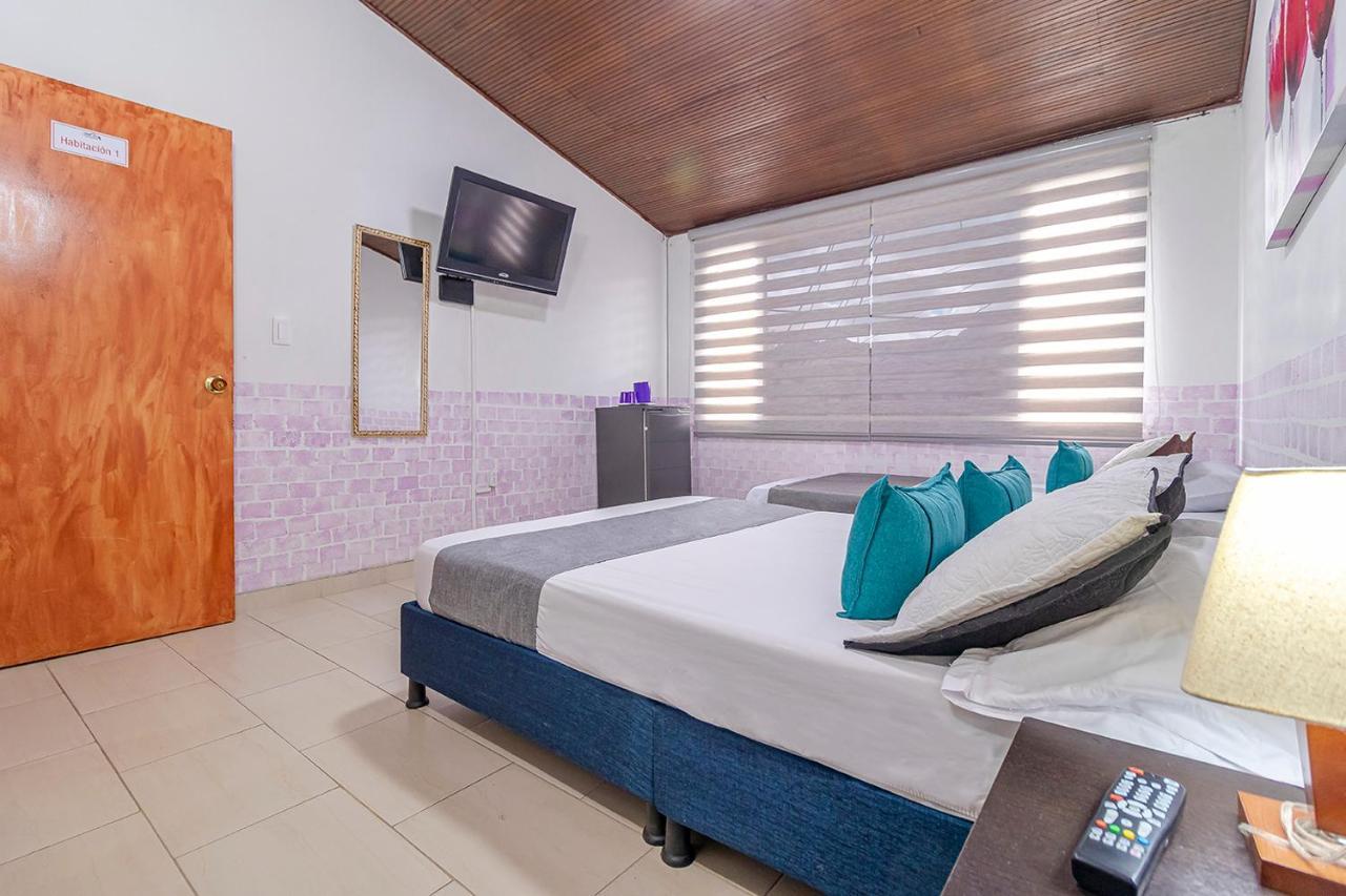 Ayenda Hostal El Tocororo Богота Екстер'єр фото