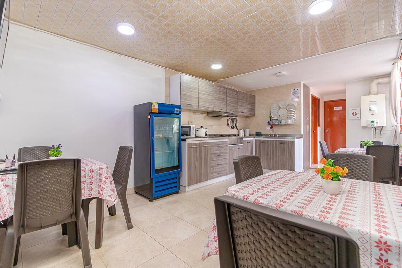 Ayenda Hostal El Tocororo Богота Екстер'єр фото